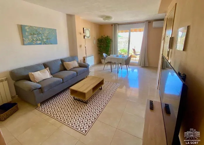 Atico La Sort Con Vistas Al Castillo Apartmán